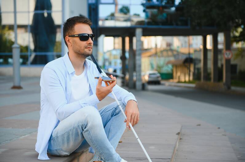 Descubre cómo la tecnología está revolucionando la inclusión laboral de personas con discapacidad